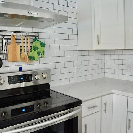 Tropical Retreat Near Beaches, Cruise Terminals Merritt Island Екстериор снимка