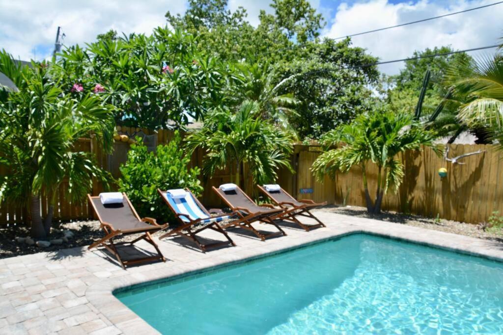 Tropical Retreat Near Beaches, Cruise Terminals Merritt Island Екстериор снимка