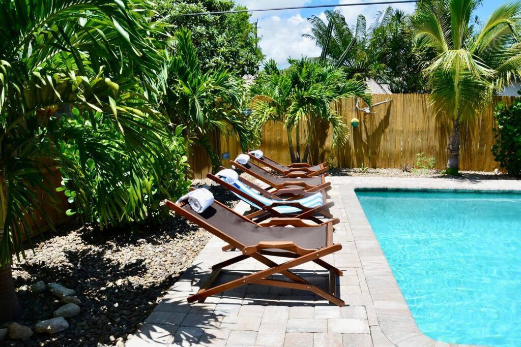 Tropical Retreat Near Beaches, Cruise Terminals Merritt Island Екстериор снимка