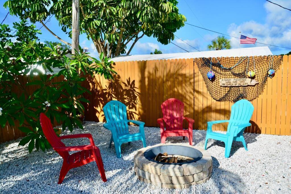 Tropical Retreat Near Beaches, Cruise Terminals Merritt Island Екстериор снимка
