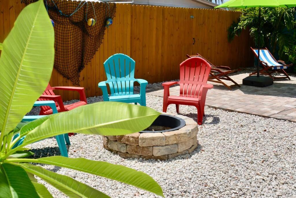 Tropical Retreat Near Beaches, Cruise Terminals Merritt Island Екстериор снимка