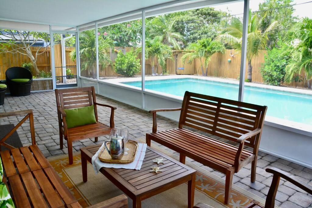 Tropical Retreat Near Beaches, Cruise Terminals Merritt Island Екстериор снимка