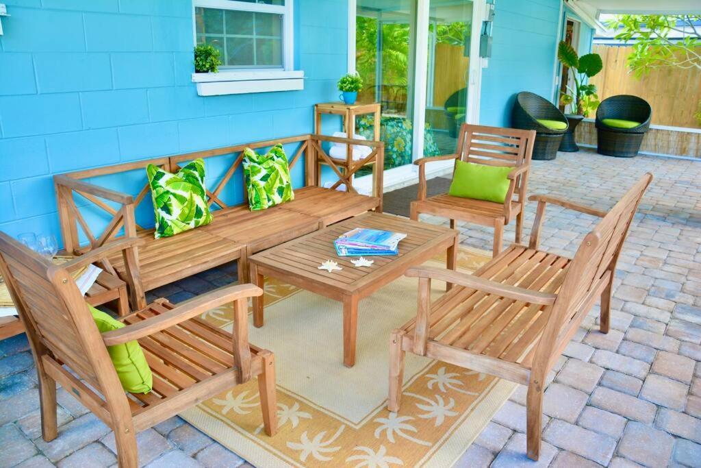 Tropical Retreat Near Beaches, Cruise Terminals Merritt Island Екстериор снимка