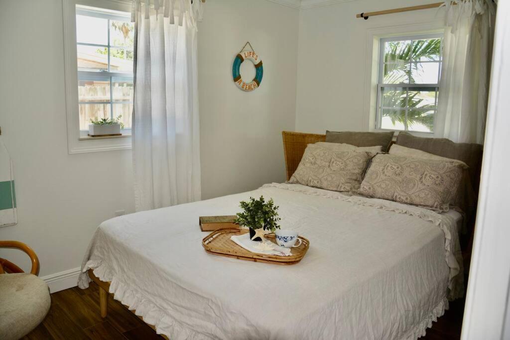 Tropical Retreat Near Beaches, Cruise Terminals Merritt Island Екстериор снимка