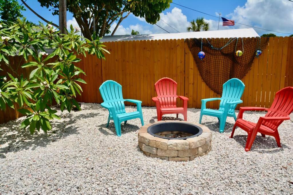 Tropical Retreat Near Beaches, Cruise Terminals Merritt Island Екстериор снимка