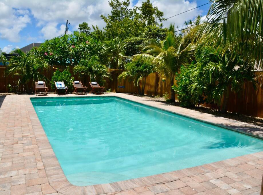 Tropical Retreat Near Beaches, Cruise Terminals Merritt Island Екстериор снимка