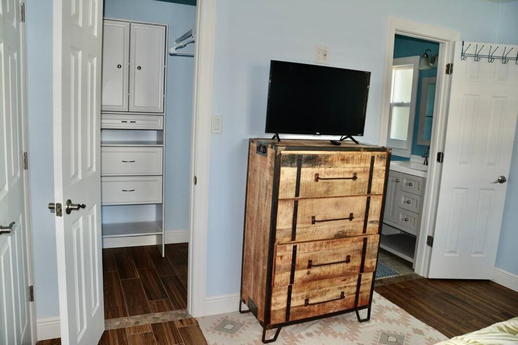 Tropical Retreat Near Beaches, Cruise Terminals Merritt Island Екстериор снимка