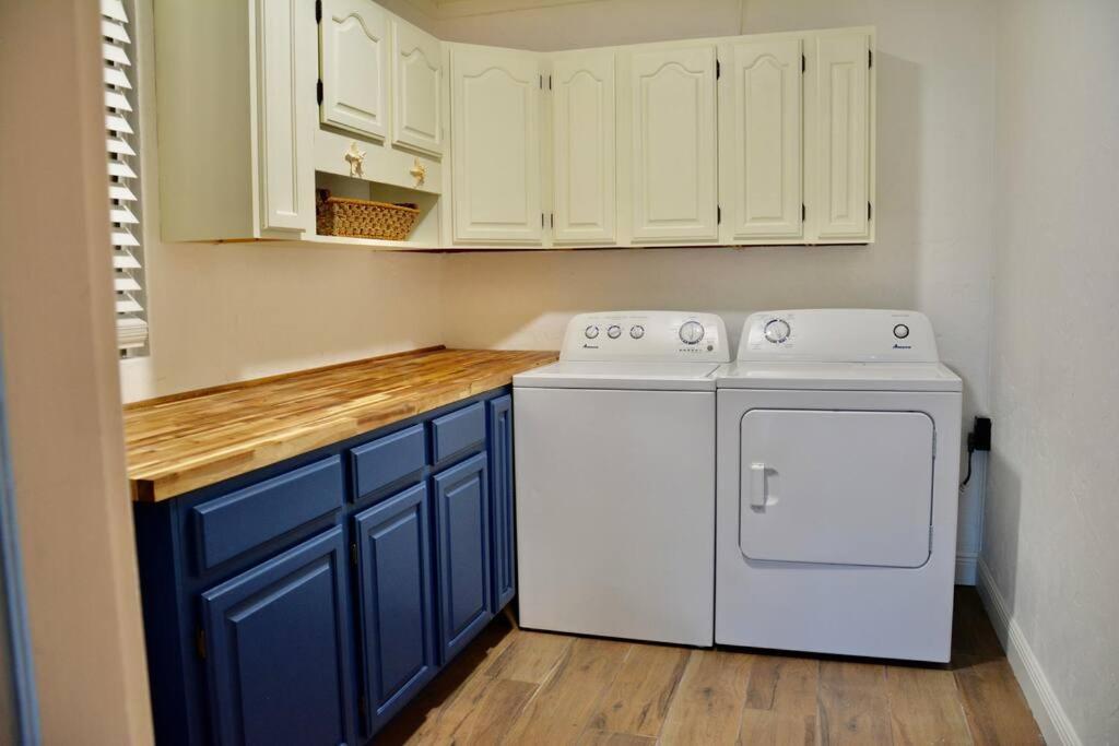 Tropical Retreat Near Beaches, Cruise Terminals Merritt Island Екстериор снимка