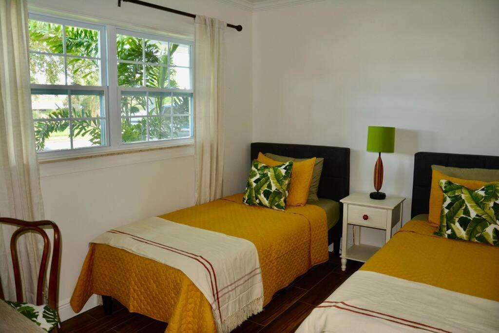 Tropical Retreat Near Beaches, Cruise Terminals Merritt Island Екстериор снимка