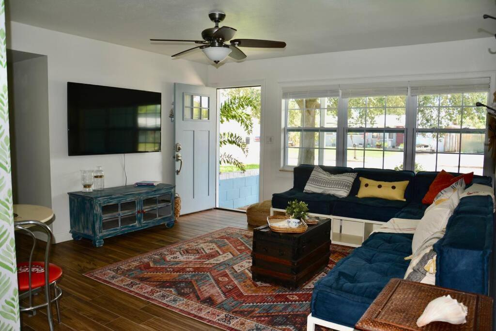Tropical Retreat Near Beaches, Cruise Terminals Merritt Island Екстериор снимка
